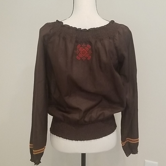 Miley Cyrus Peasant Blouse - Picture 2 of 3